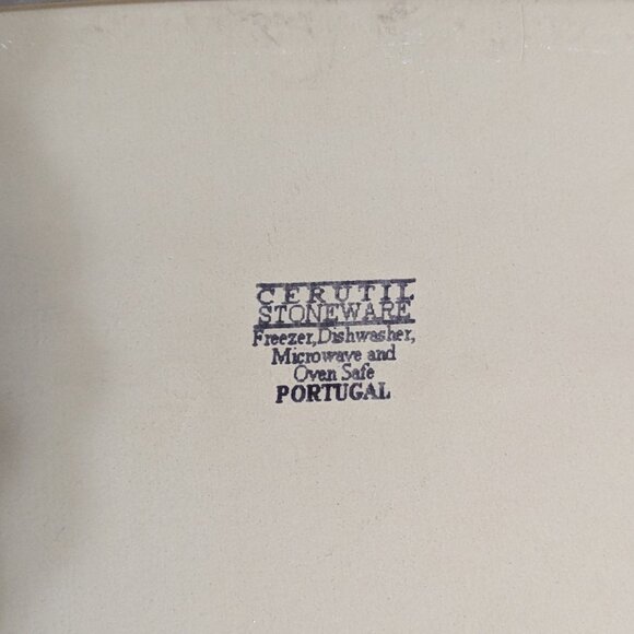 Cerutil Stoneware Casserole Baking Dish. - Picture 7 of 11